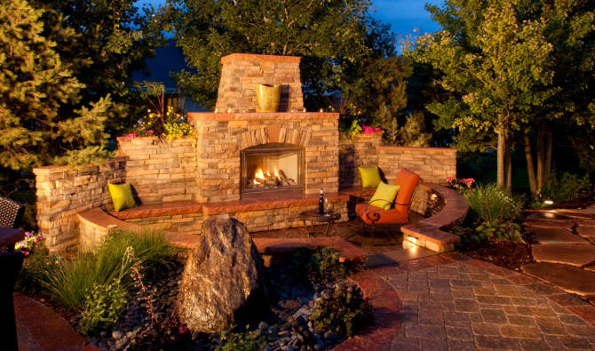 Contractors Build Custom Outdoor Kitchen/Fireplace ...